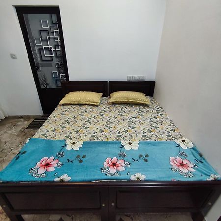 Alam Homestay Kochi Eksteriør billede
